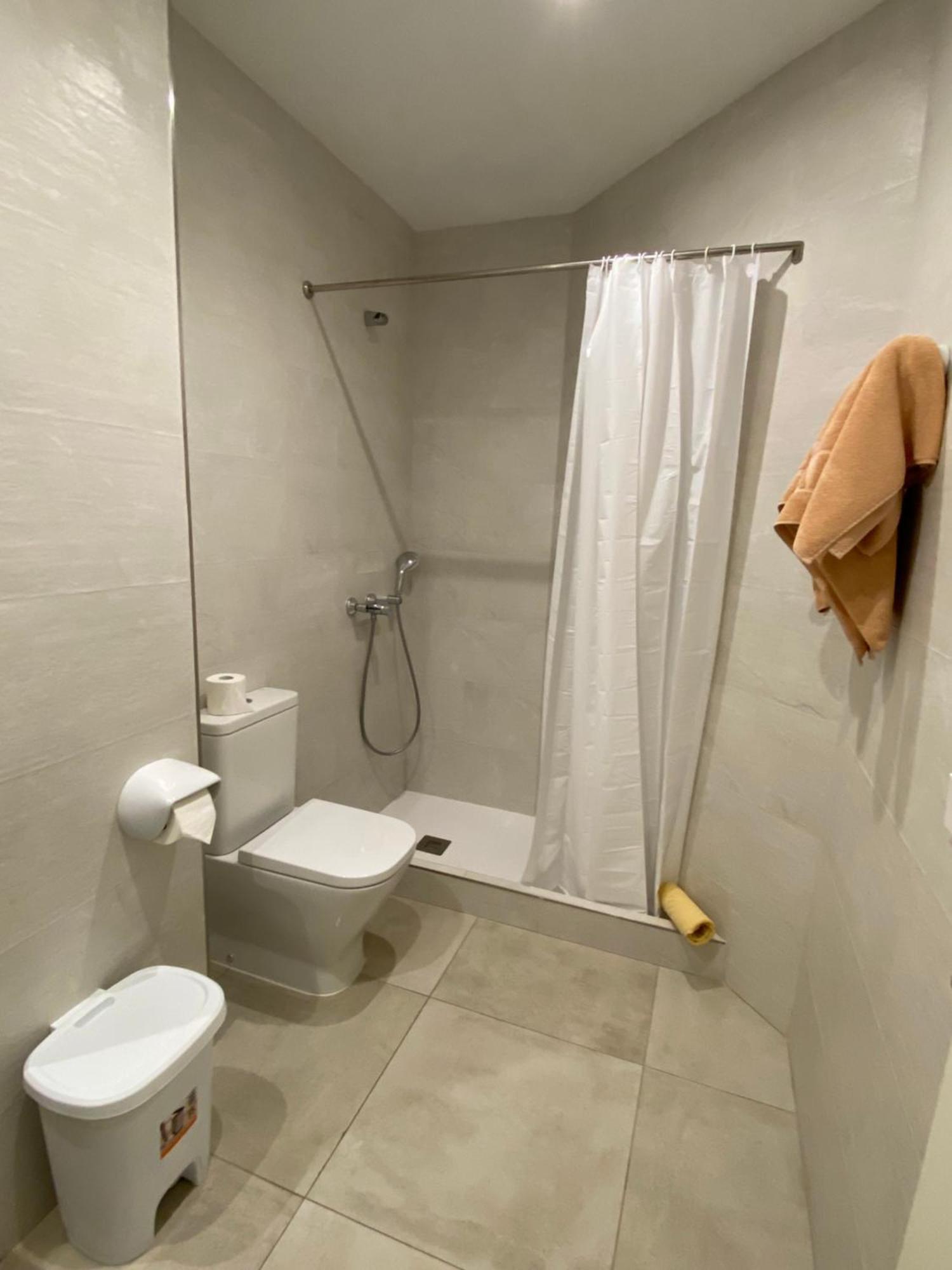 Hostal Palmaria Santanyi Buitenkant foto
