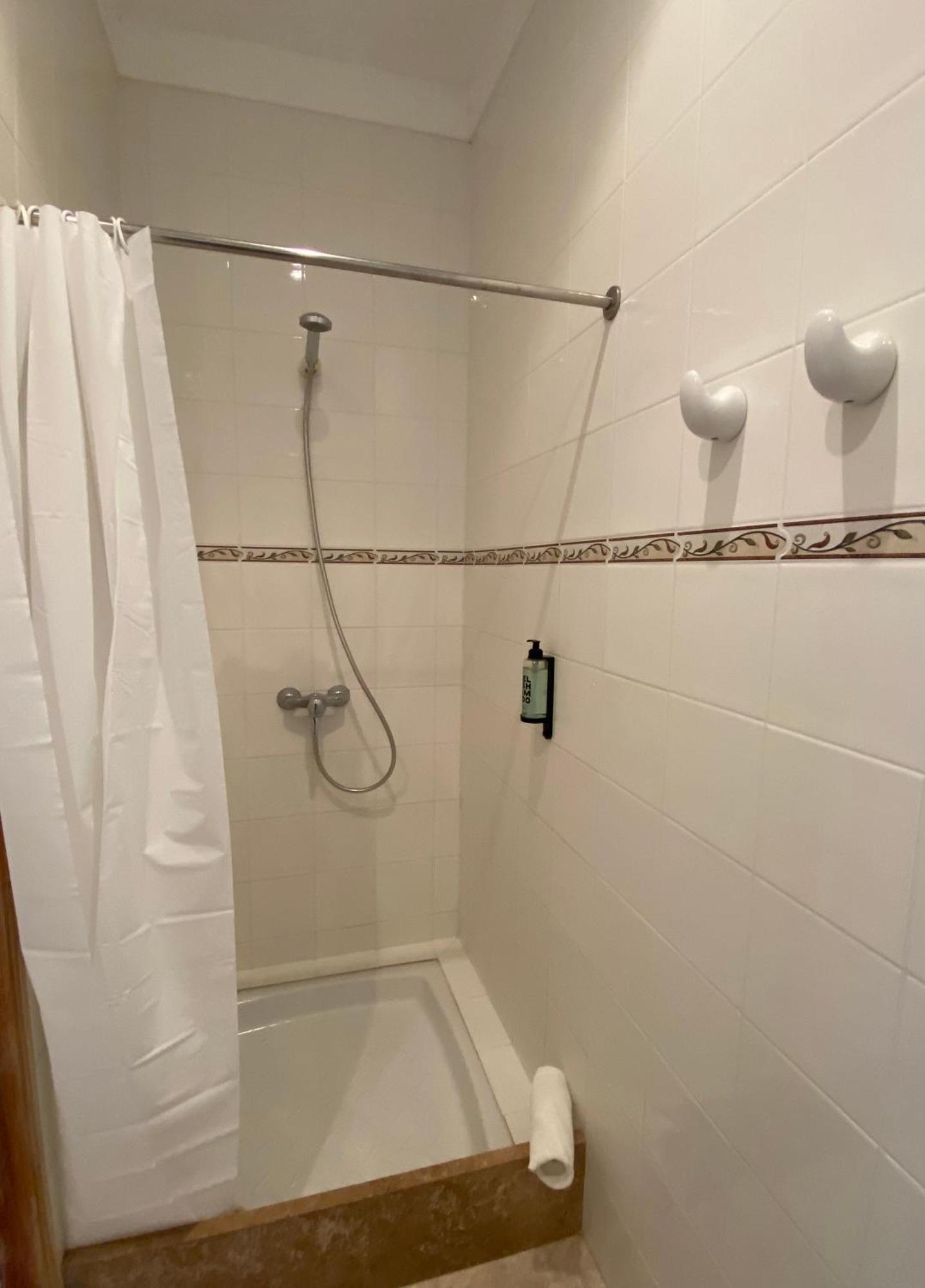 Hostal Palmaria Santanyi Buitenkant foto
