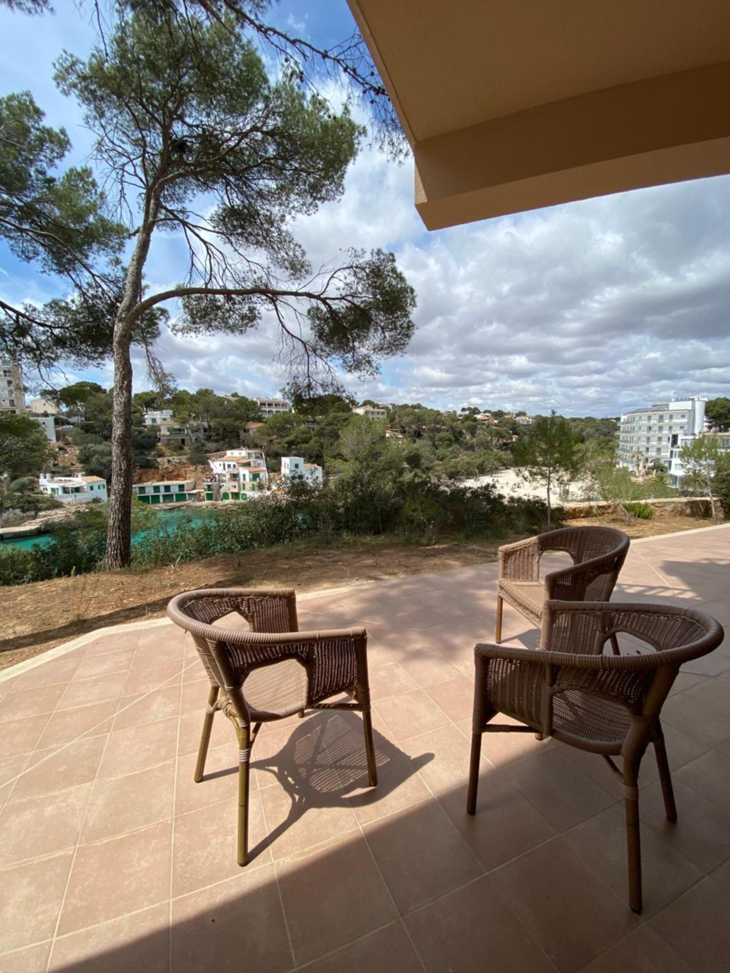 Hostal Palmaria Santanyi Buitenkant foto