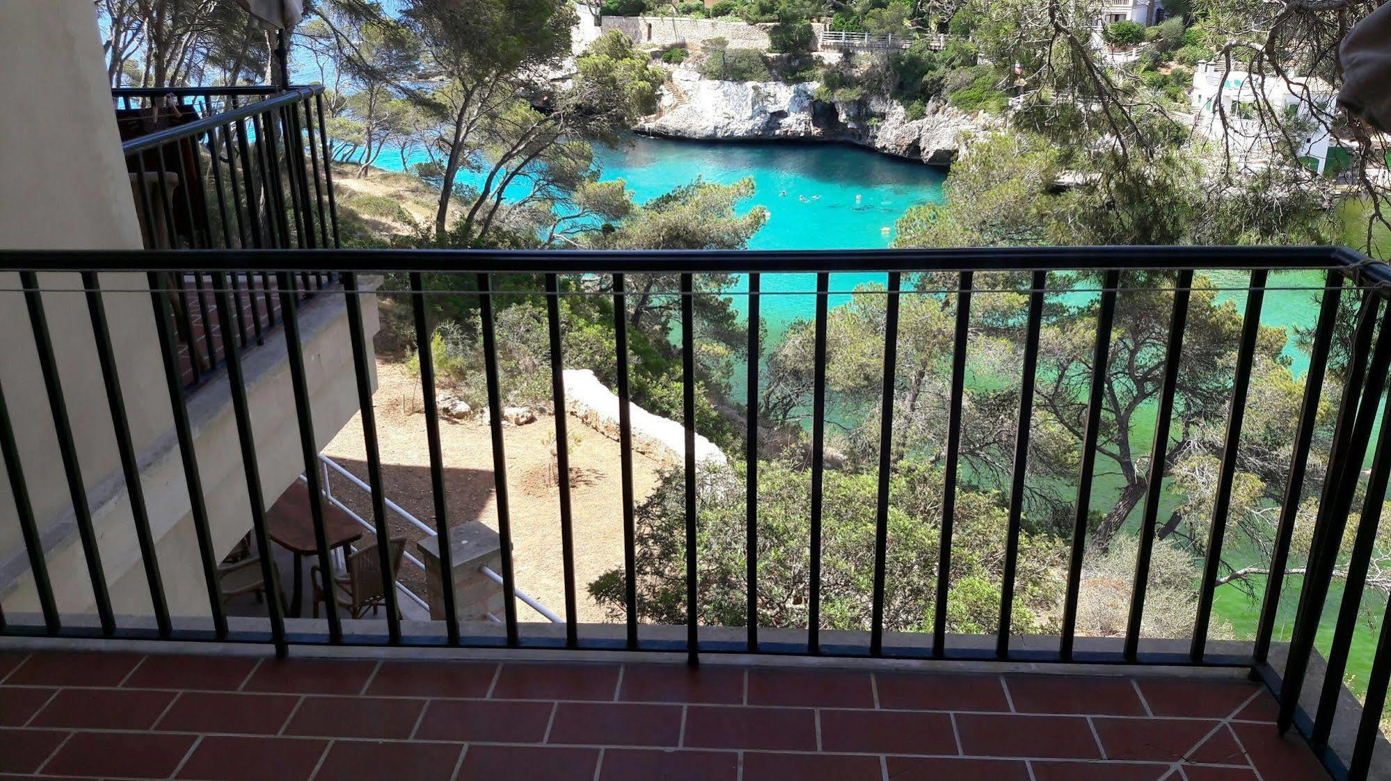 Hostal Palmaria Santanyi Buitenkant foto